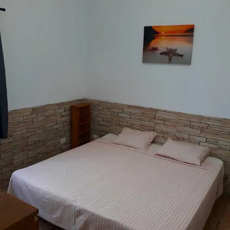 Apartment Cozy, Comfy Base For A Couple/family Or Friends