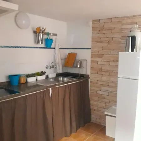 Apartment Cozy, Comfy Base For A Couple/family Or Friends