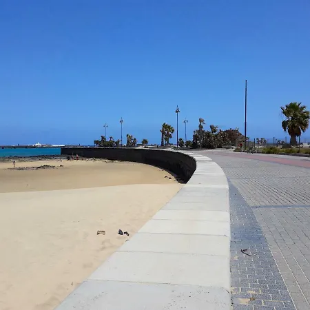 Cozy, Comfy Base For A Couple/family Or Friends * Arrecife (Lanzarote)